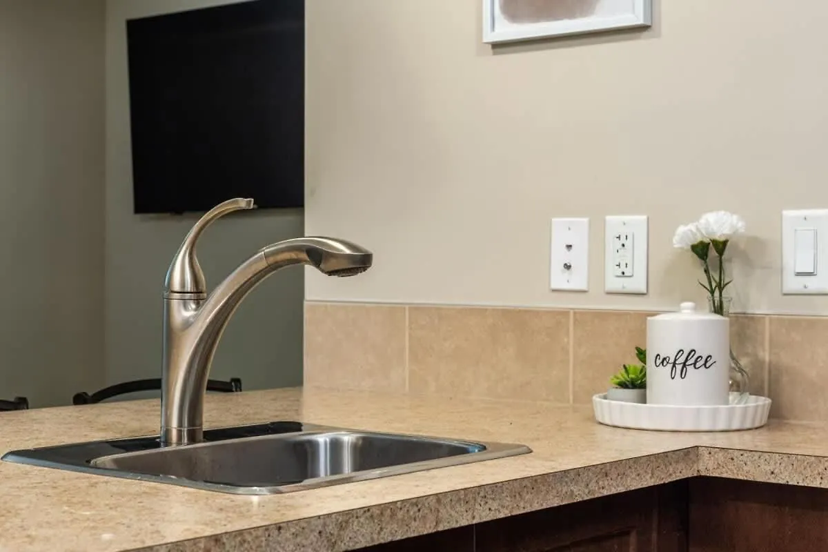 Semesterbostad The Grande 1Bd 1Ba - Full Kitchen Guest Suite YYC Kanada